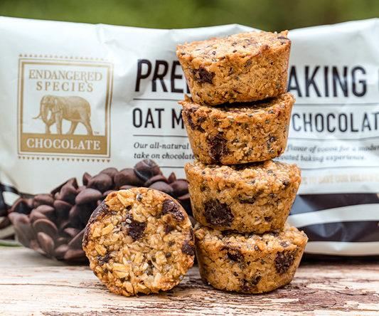 chocolate, peanut butter & banana granola bites